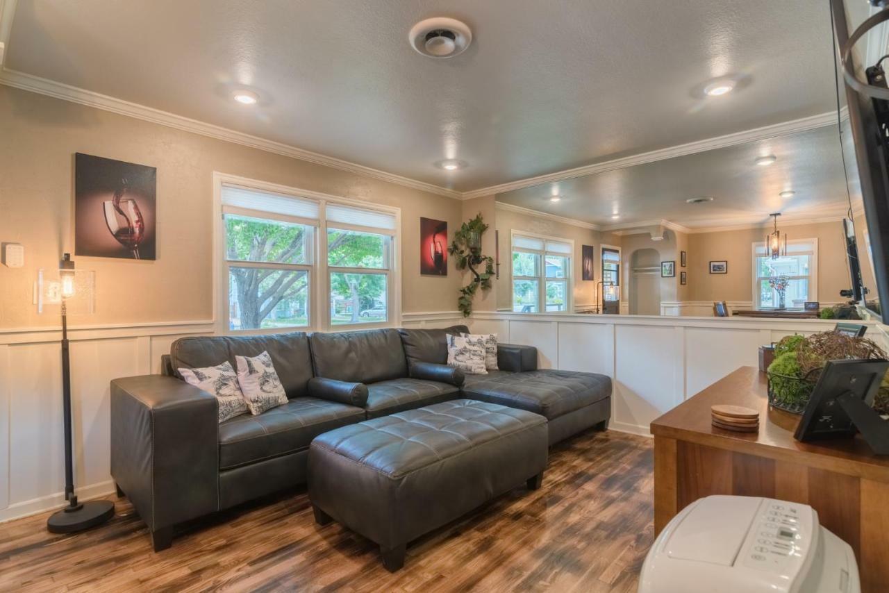 Italian Style In Old Town With Private Hot Tub Villa Fort Collins Exteriör bild