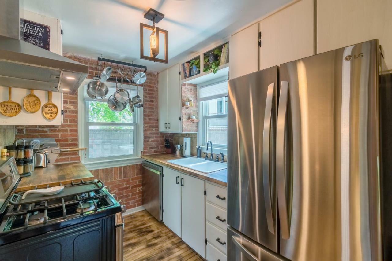 Italian Style In Old Town With Private Hot Tub Villa Fort Collins Exteriör bild