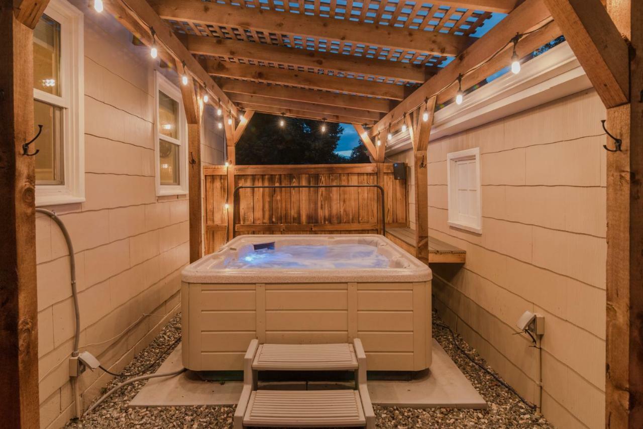 Italian Style In Old Town With Private Hot Tub Villa Fort Collins Exteriör bild