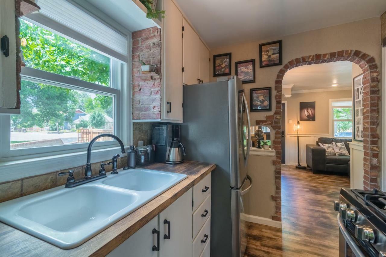 Italian Style In Old Town With Private Hot Tub Villa Fort Collins Exteriör bild