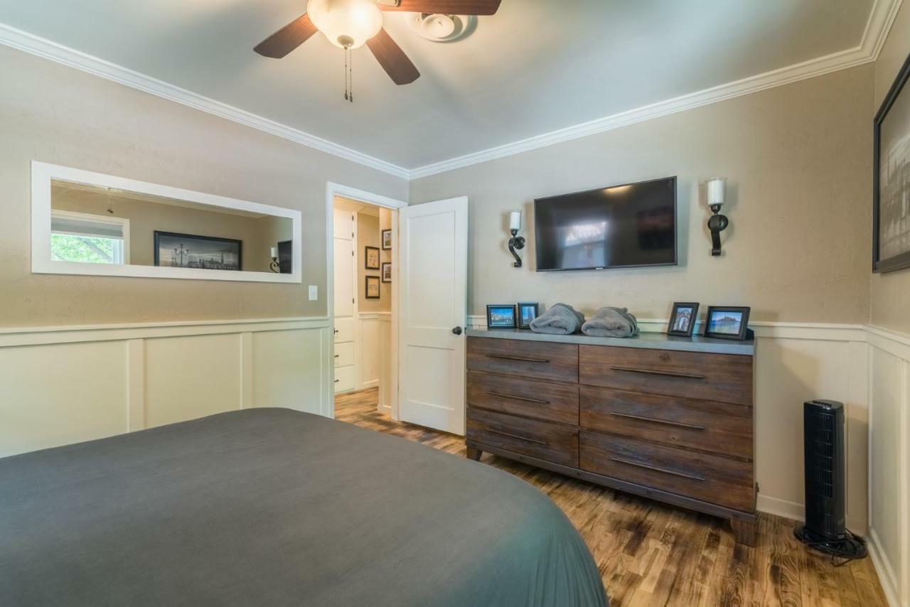 Italian Style In Old Town With Private Hot Tub Villa Fort Collins Exteriör bild