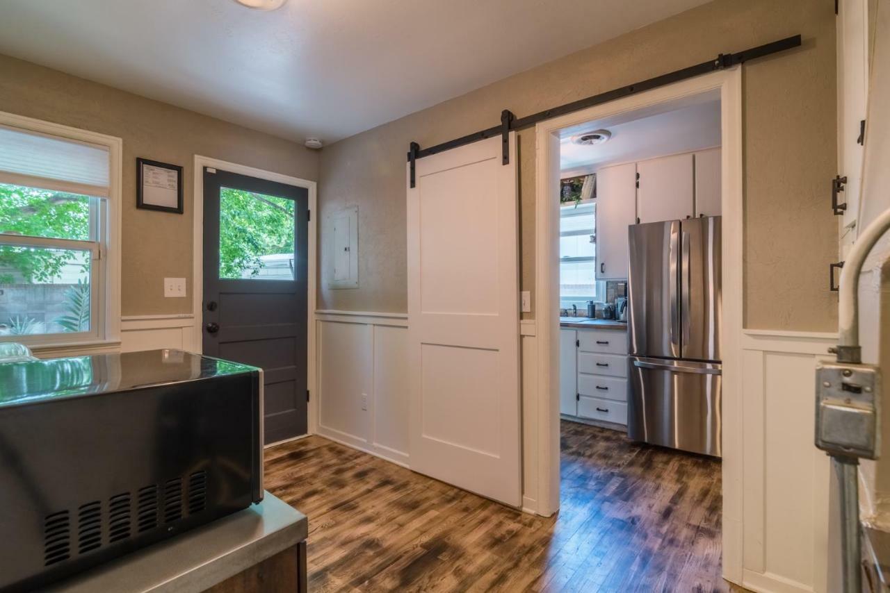 Italian Style In Old Town With Private Hot Tub Villa Fort Collins Exteriör bild