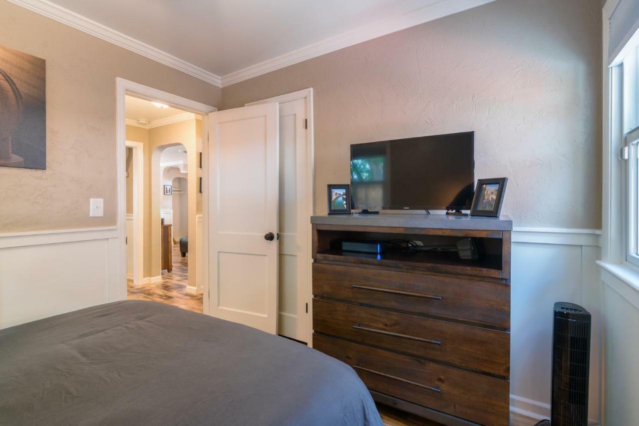 Italian Style In Old Town With Private Hot Tub Villa Fort Collins Exteriör bild